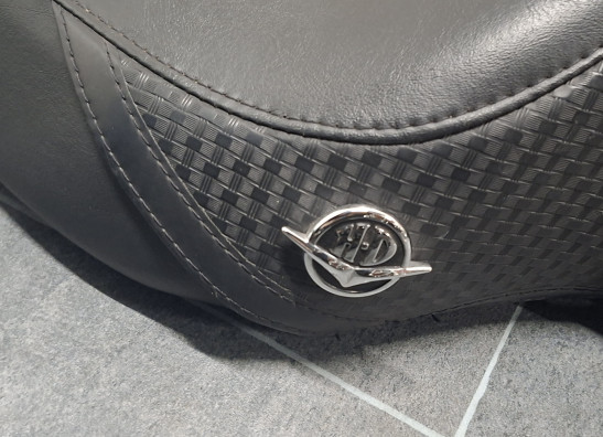 Zadel Harley Davidson FLHR Road King