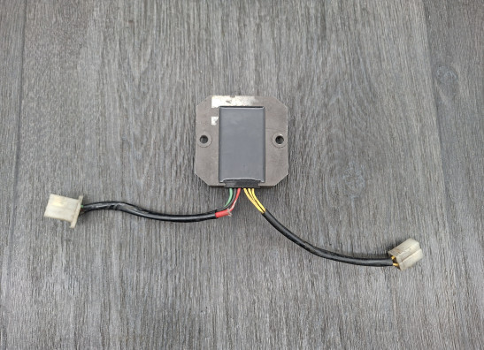 Spanningsregelaar Honda VF 750 F