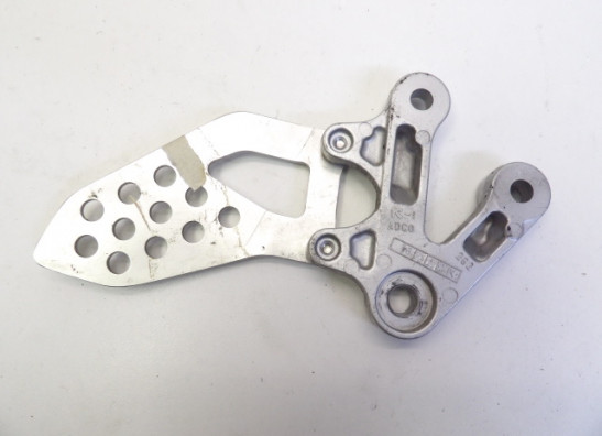 Main step holder left Suzuki GSX R 600