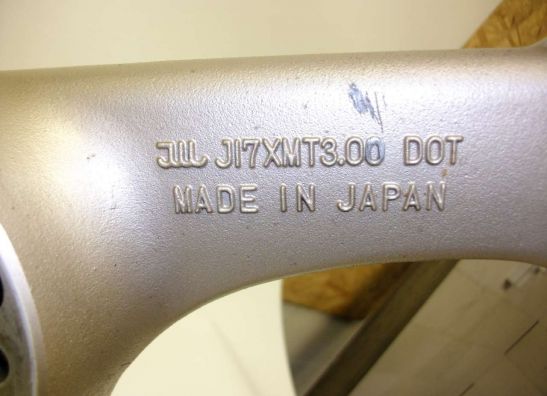 Front Wheel Suzuki GSX F 750