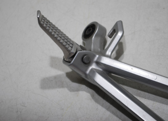 Footrest right Suzuki GSX R 750