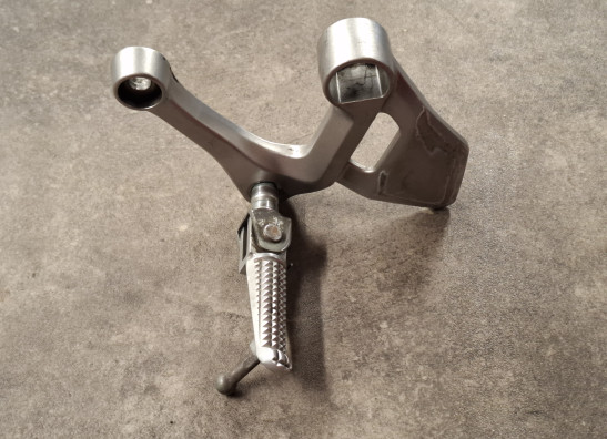 Main step holder left Yamaha MT 09