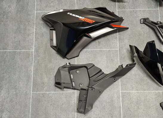 Cowling set complete Aprilia Tuono 660