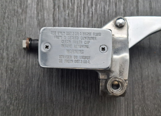 Front brake master cylinder  Suzuki VS 1400 Intruder