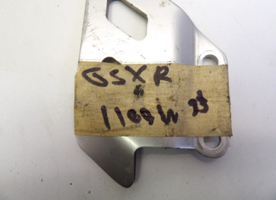 Fussrastetrager vorne rechts Suzuki GSX R 1100