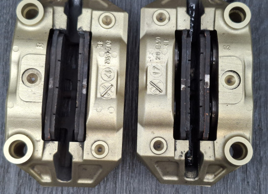 Brake calipers front BMW R 1250 GS Adventure