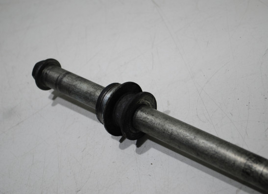 Rear axle Suzuki GSX F 1100