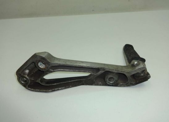 Fussrastetrager vorne rechts Suzuki GR 650