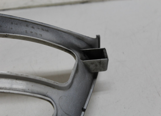 Cowl V shape under Kawasaki ZXR 750