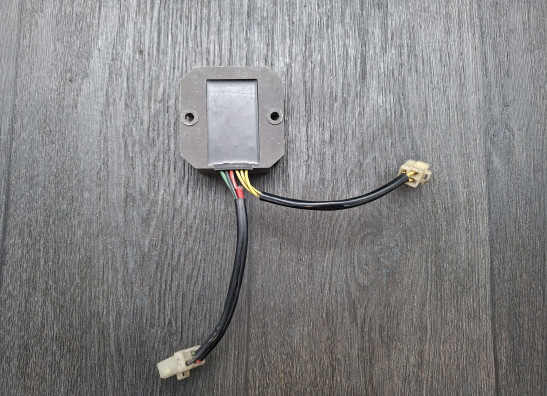 Regulator rectifier  Suzuki VS 800 Intruder