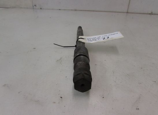 Axle front Honda VF 700  750 C Magna