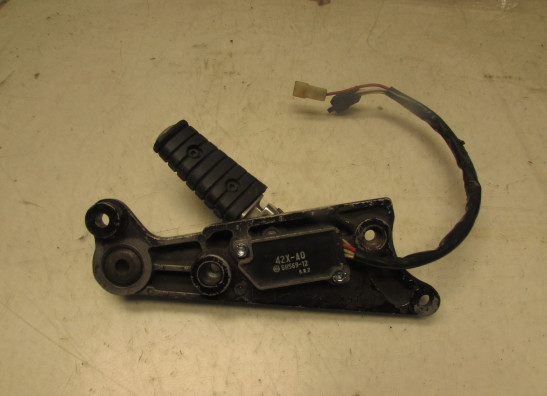 Main step holder left Yamaha V max