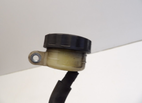 Rempomp achter Honda VT 1100