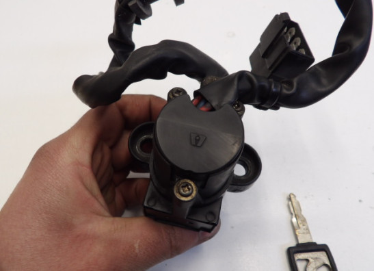 Contact slot Honda CBR 400 R