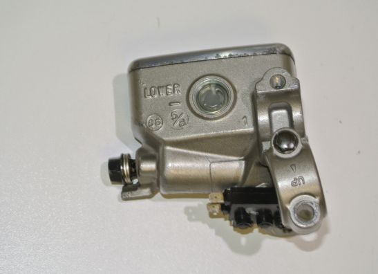 Bremszylinder vorne Honda ST 1300 Pan European