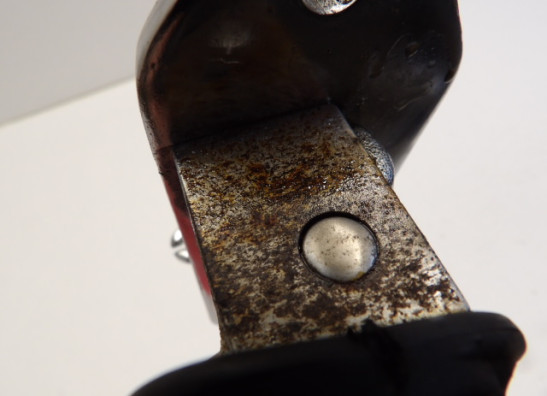 Main step holder right Suzuki LS 650