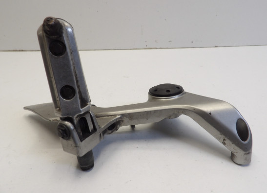 Fussrastetrager vorne rechts Honda VFR 800 I