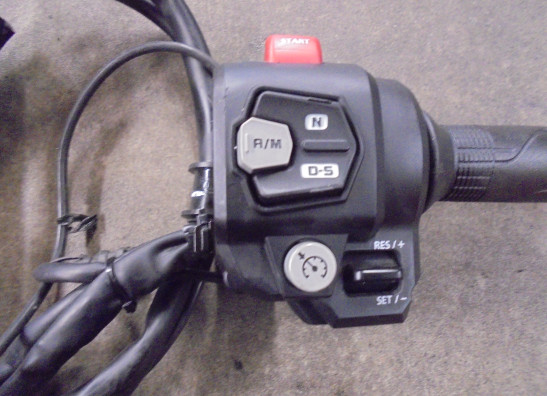 Lenkerschalter rechts Honda NT 1100 DCT