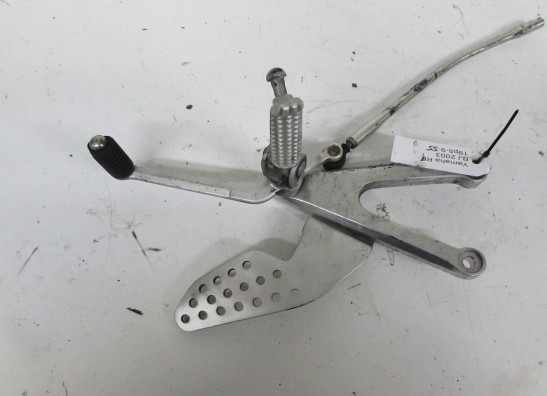 Fussrastetrager vorne links Yamaha YZF R1