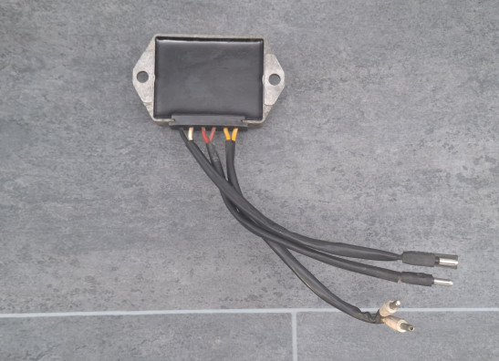 Regler Gleichrichter Ducati Monster 750