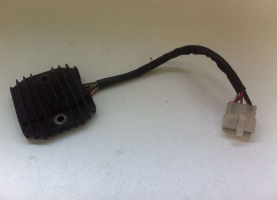 Spanningsregelaar Yamaha FAZER 600