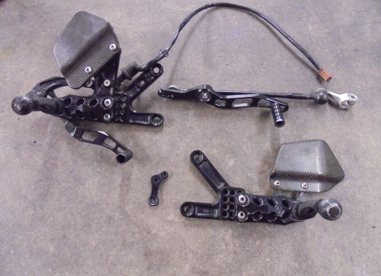 Footpegs left and or right Yamaha YZF R6