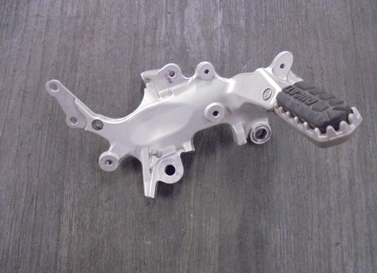 Main step holder left Ducati Multistrada V4