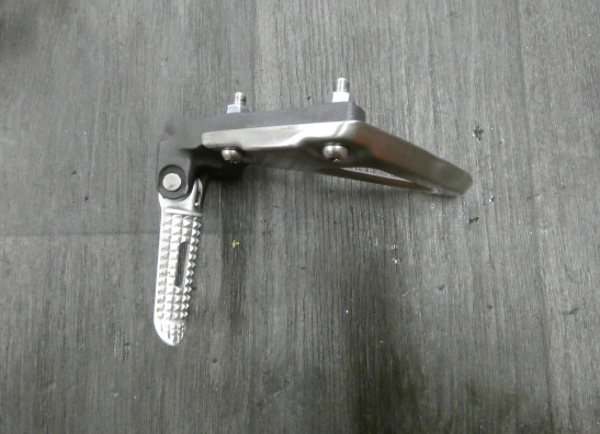 Main step holder left Triumph Speed Triple 1050