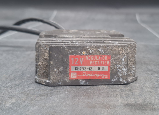 Spanningsregelaar Honda CB 250 RS