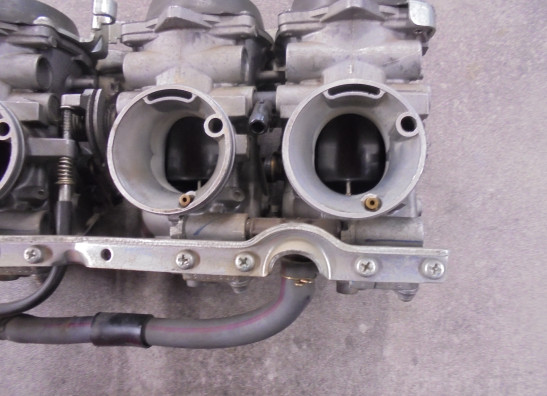 Carburetor assy Honda CBR 1000 F