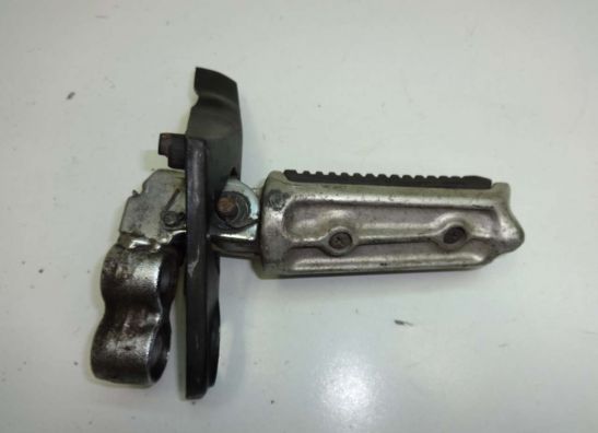 Footrest right Suzuki GSX 750