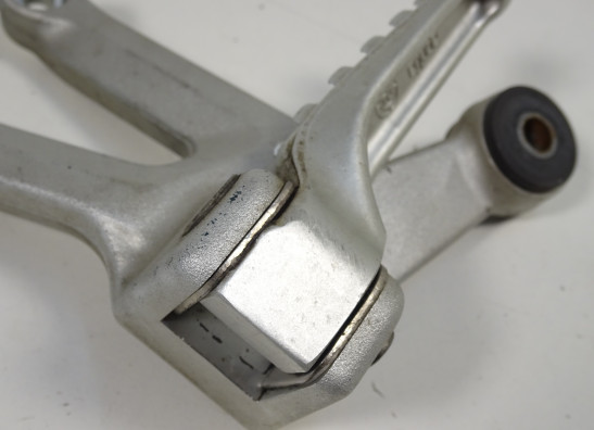 Soziusfussraste links Aprilia Tuono 1000