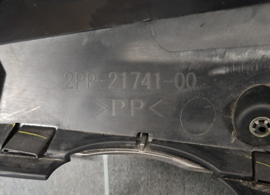 Rechter achterkant Yamaha Tracer 7