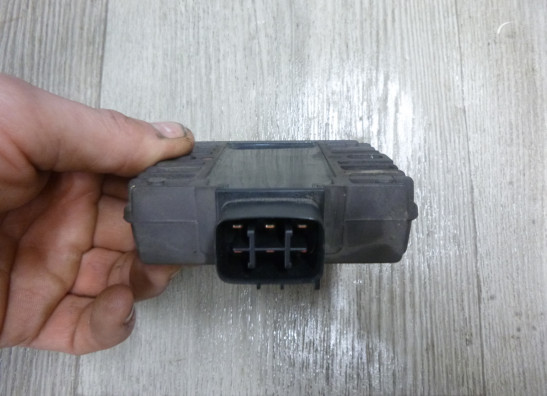 Spanningsregelaar MV Agusta 800 Brutale