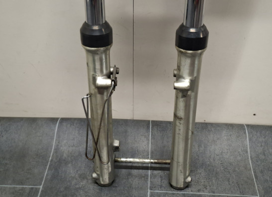 Voorpoten compleet Suzuki SP 370