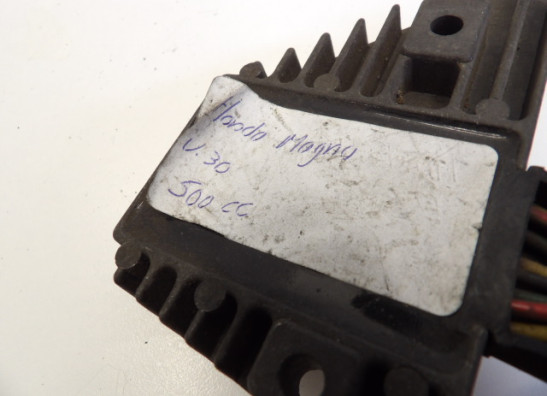 Spanningsregelaar Honda VF 500 