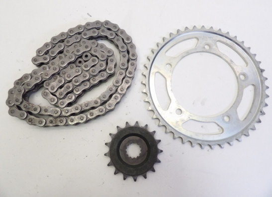 Ketting en tandwielset Suzuki GSX R 750