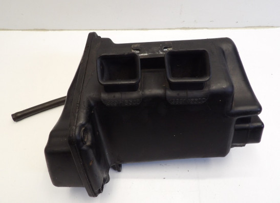 Air cleaner case Suzuki GR 650