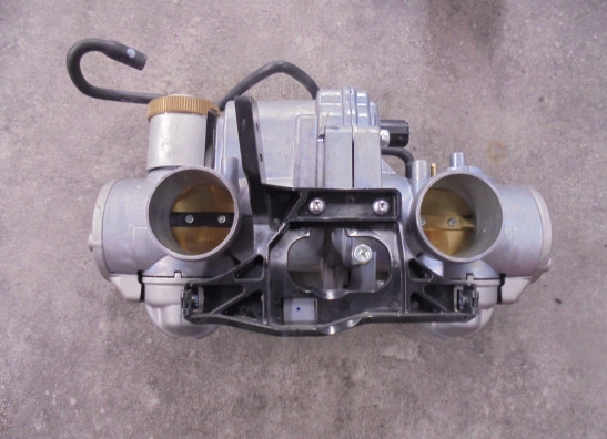 Gasklephuis Triumph Thruxton TFC