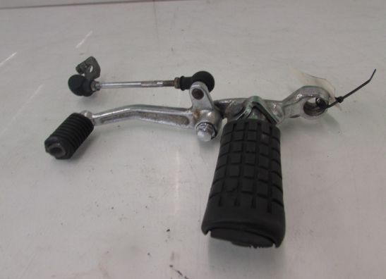 Fussrastetrager vorne links Honda CB 650