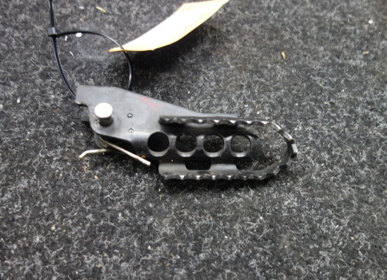 Voetsteun Rechts Triumph Tiger 800 xc