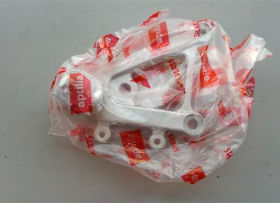 Main step holder Aprilia RSV 1000