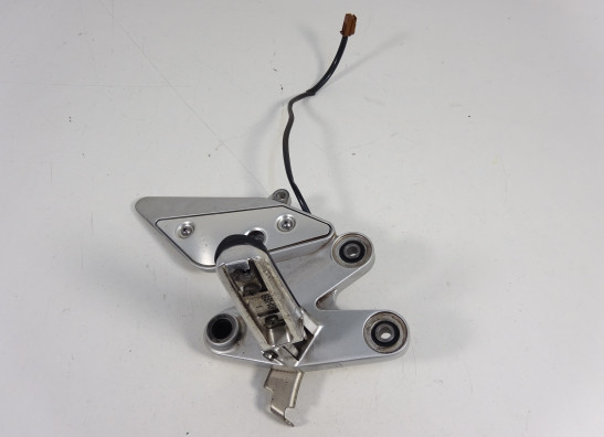 Main step holder right Yamaha FZ6