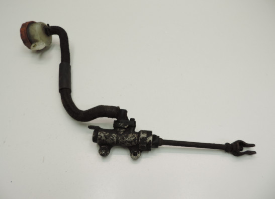 Rempomp achter Honda ST 1100 Pan European