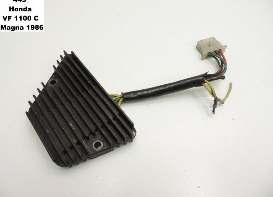 Regulator rectifier  Honda VF 1100 C Magna