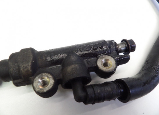 Rempomp achter Honda VTR 1000 F