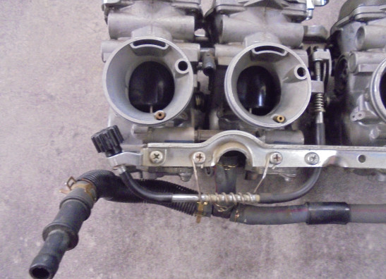 Carburetor assy Honda CBR 1000 F