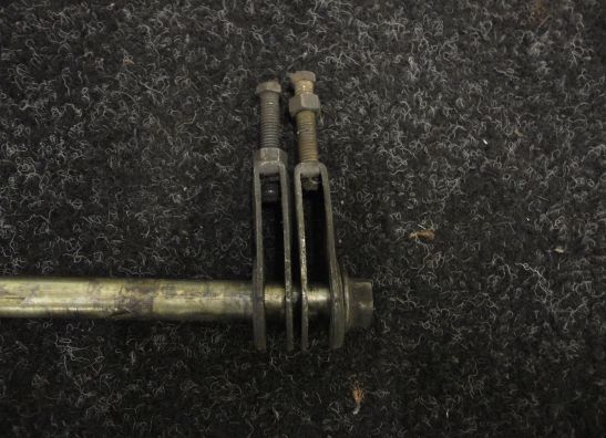 Achteras Yamaha YBR 125