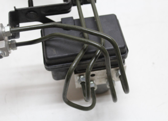 ABS pomp Yamaha MT 09