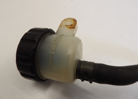 Rempomp achter Yamaha FAZER 600